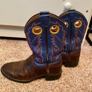 Kids round toe cowboy boots 11